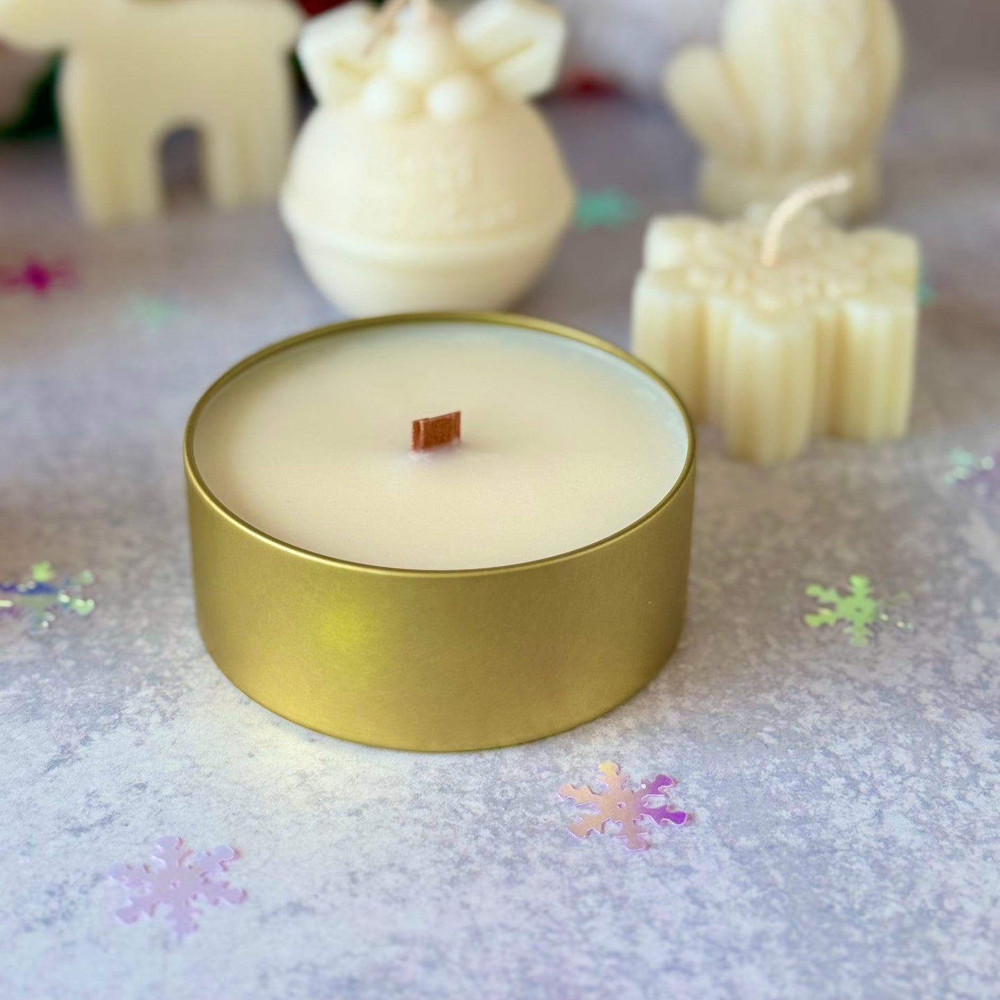 Merry & Bright - Wooden Wick Golden Tin