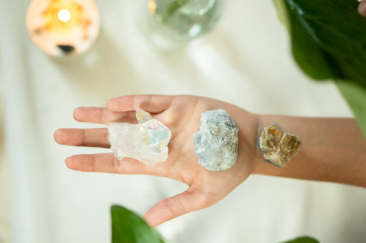 How to Use Crystals to Manifest 101