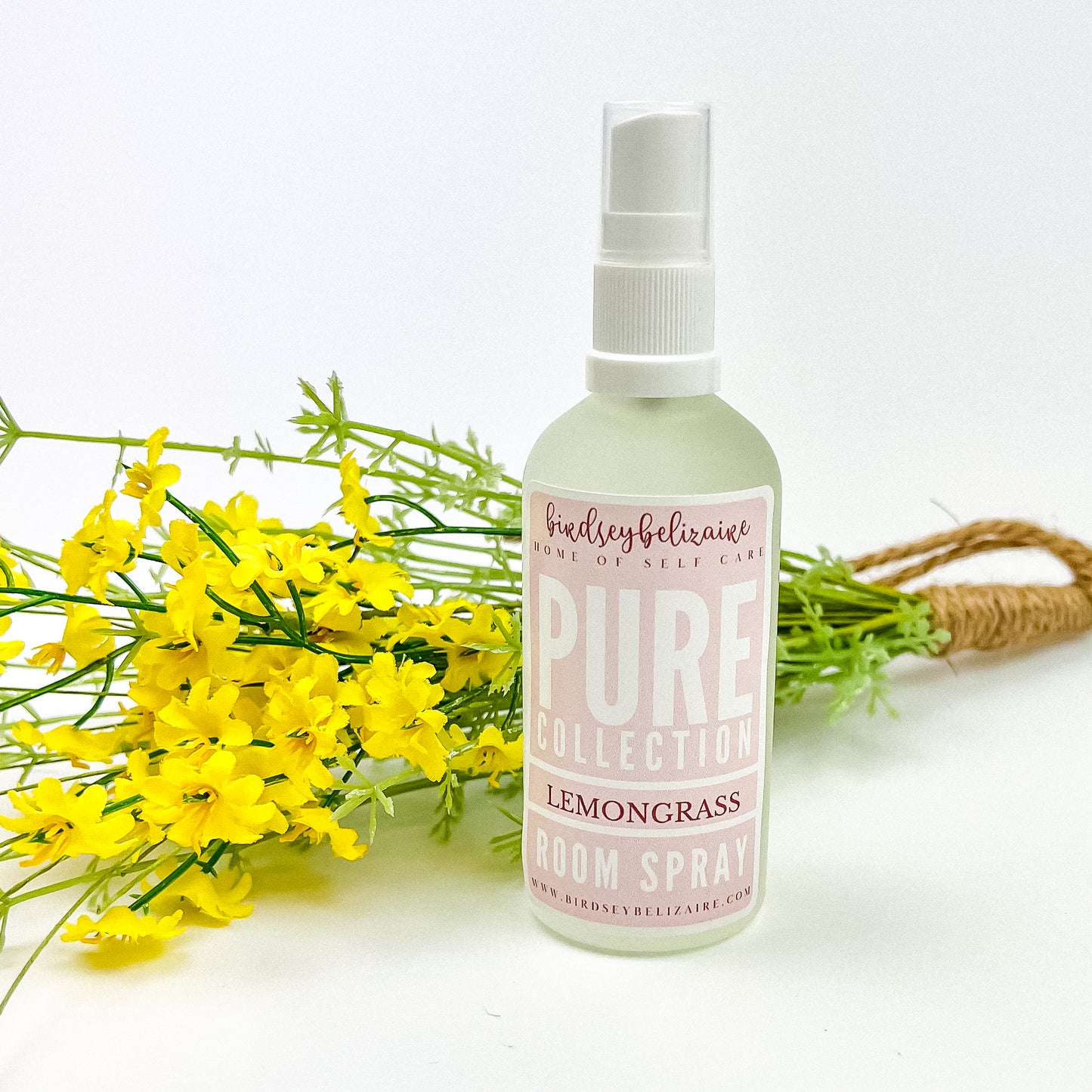 Naturally scented room spray