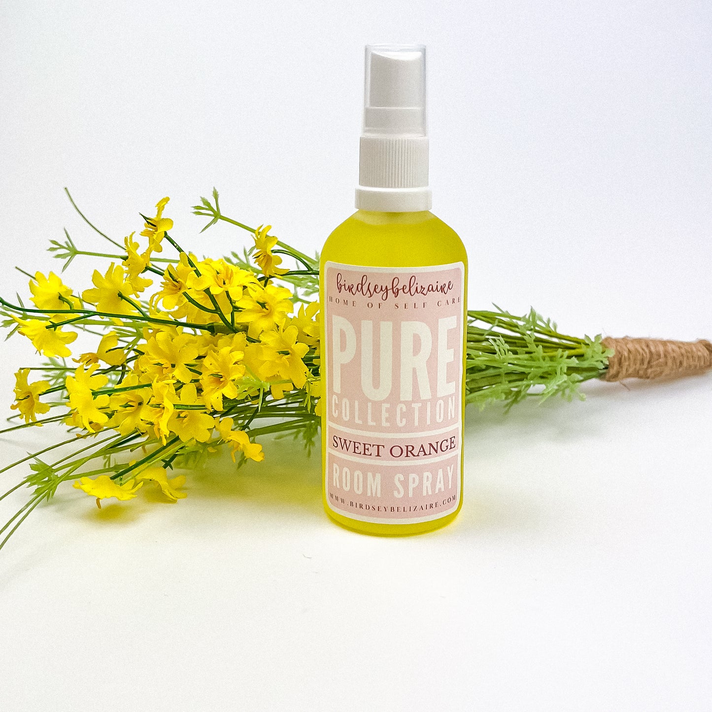 Naturally scented room spray